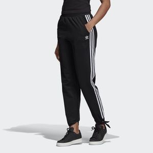 VINTAGE ADIDAS track pants!